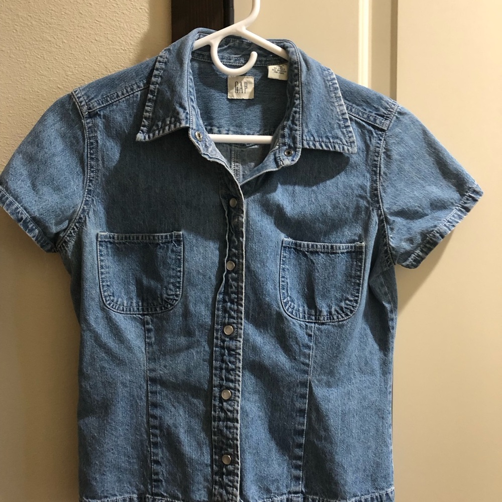 Ladies denim, short sleeve shirt